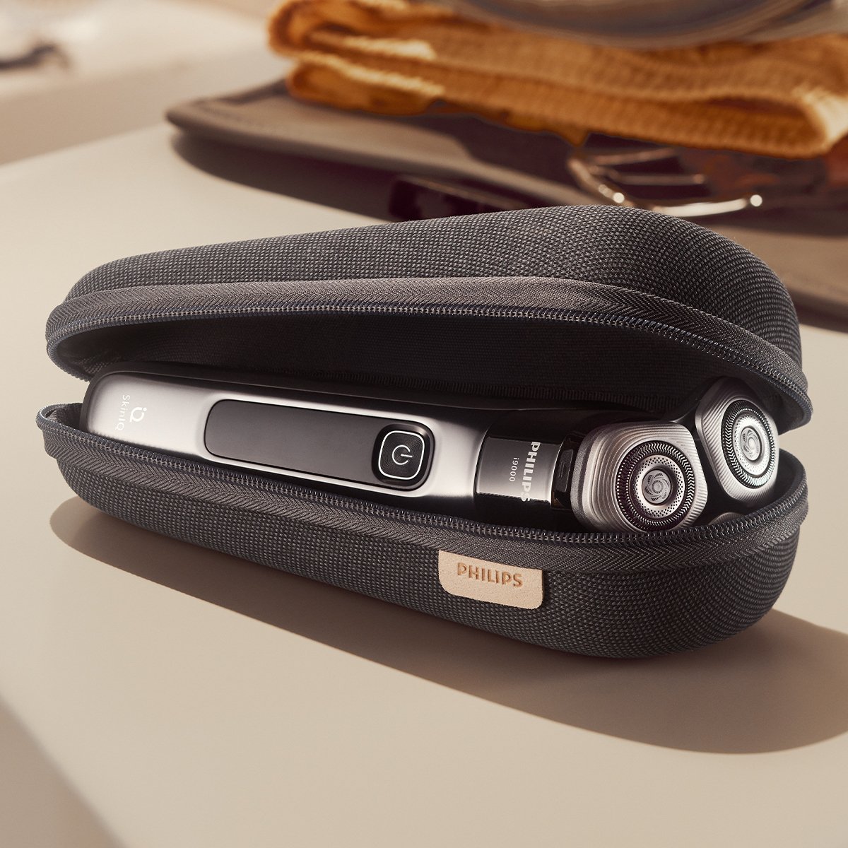 필립스 i9000 시리즈 전기면도기 다크 슬레이트 X9002/20 상세 이미지 1